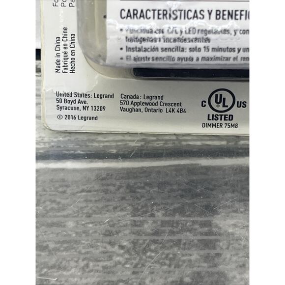 Legrand Pass & Seymour Wide Slide Dimmer Single Pole WSCL450TCCCV4. {9}. - Picture 10 of 16